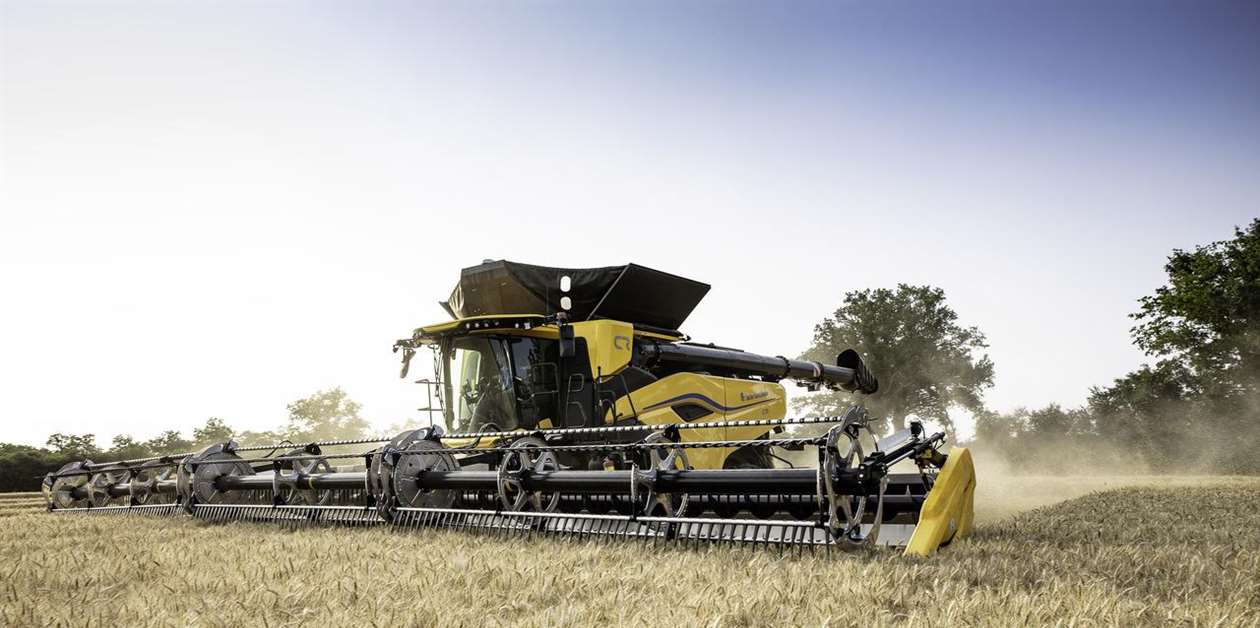 New Holland presents flagship CR11 harvester at Agritechnica 2023 - Power  Progress
