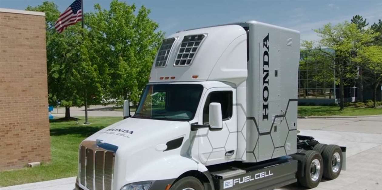 Honda Unveils Futuristic Hydrogen Fuel Cell Truck Concept at ACT Expo