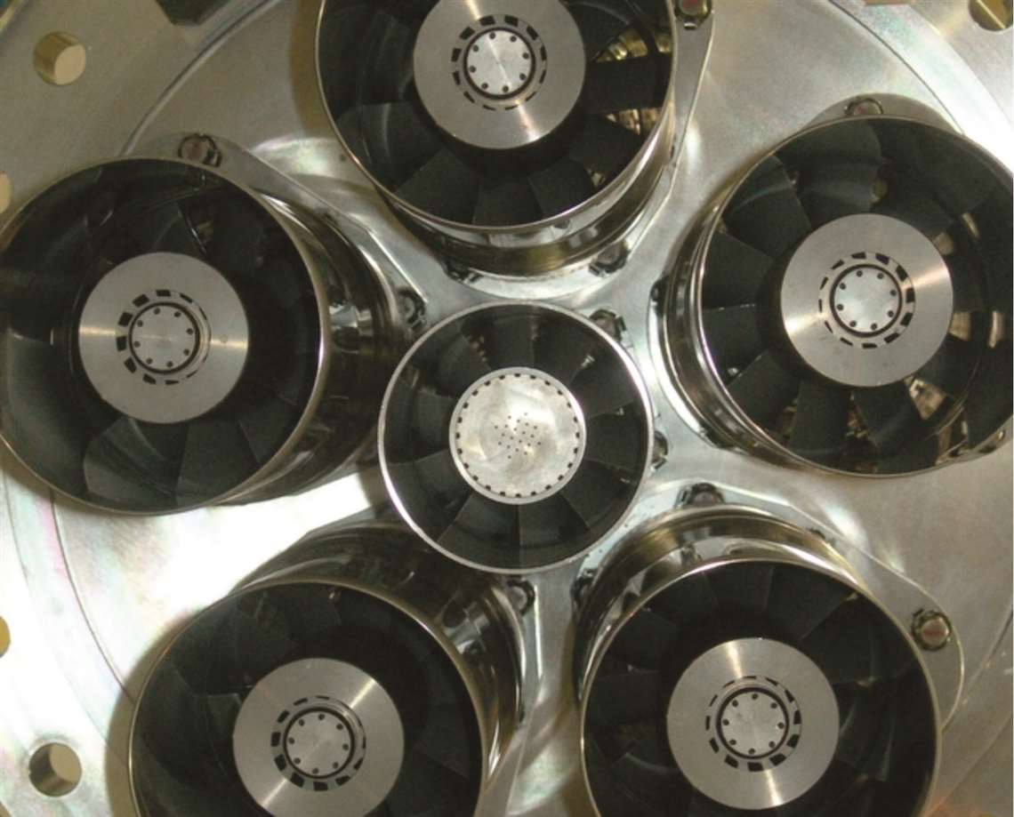 GE combustion nozzles