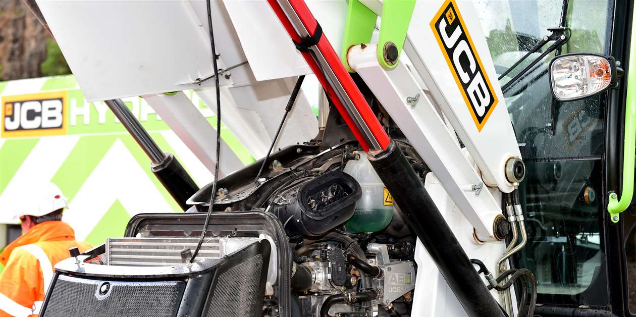 JCB puts hydrogen combustion into action - Power Progress