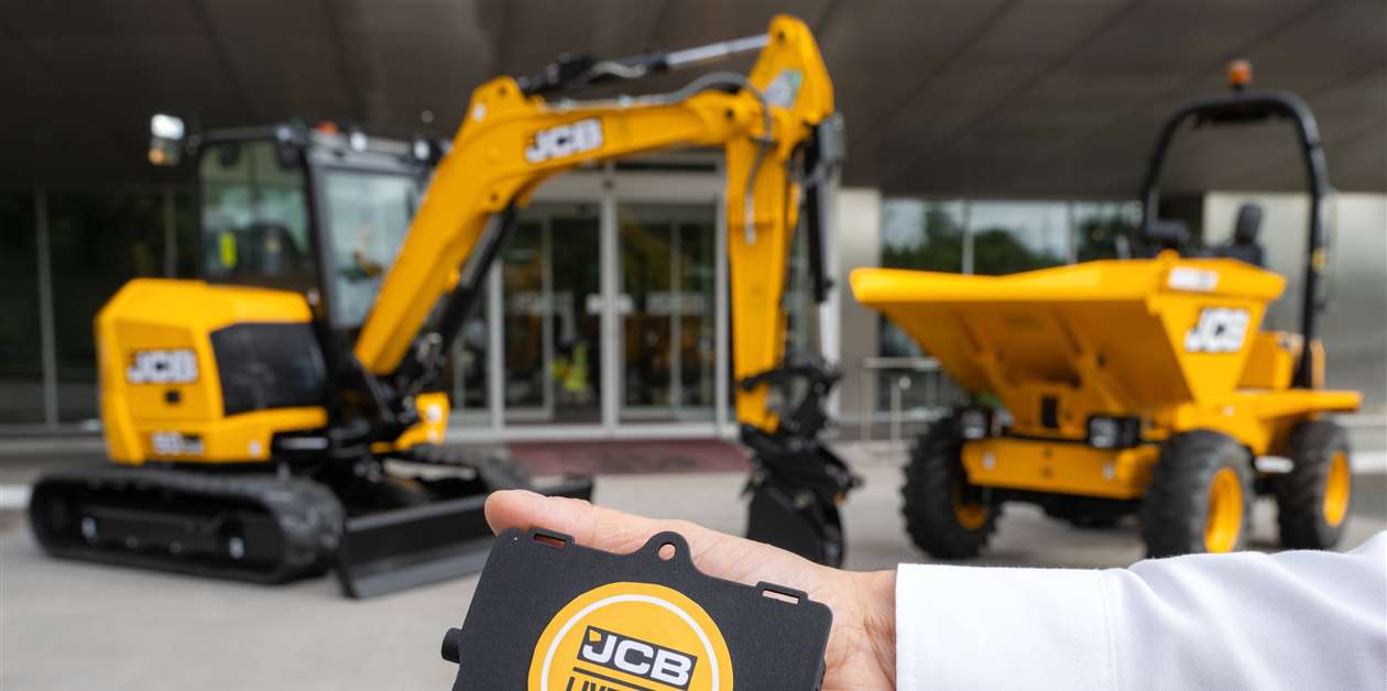 JCB's LiveLink now standard on mini excavators and dumpers