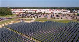Parco solare presso lo stabilimento Rocky Mount Engine della Cummins