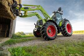 Claas Arion tractor fitted with Vredestein Traxion tyres