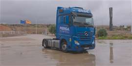 Truck fitted with Fersa FE wheel hub