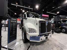 Kenworth T880E Class 8 electric vocational truck