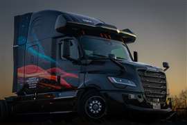 New fifth-generation Freightliner Cascadia with autonomous driving hardware