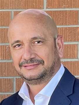 Photo d'Óscar Nuñez, cofondateur d'Oncaire LLC.