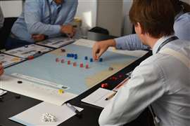 Damen Naval impartió una sesión de simulación de guerra basada en escenarios en el taller de Euroguard.