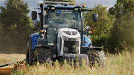 Tracteur équipé d'un système AVL GOAS