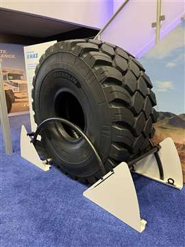 ウォームアップウェア Michelin Earthmover 20-Year Anniversary A próxima evolução da Michelin em pneus para máquinas de