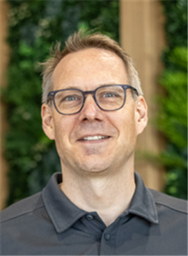 John Deere Power Systems Announces Retirement of Pierre Guyot; Appointment of Gregor Sueck