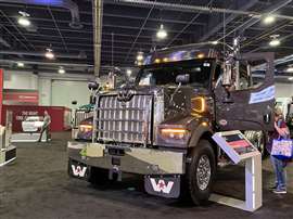 Camion Western Star de classe 8 au salon ConExpo-Con/Agg 2026
