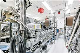 Rolls-Royce amplia l'accordo quadro con Overmarine per includere i motori MTU NautIQ e Serie 2000.