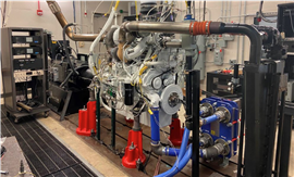 Ein 13,6-Liter-John-Deere-Dieselmotor in einer Prüfzelle an der Purdue University