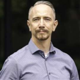 Gabriel Blevins, gerente de treinamento de produtos da Donaldson