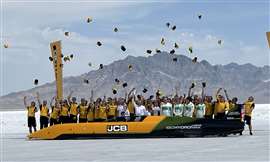 JCB Hydromax achieves world speed record