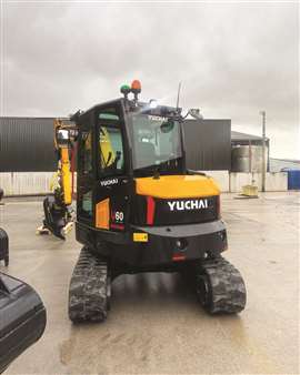 Rearview cameras and travel alarms are standard on Yuchai Equipment’s U60.