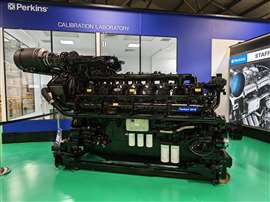 Il motore Perkins 5016 presso lo stabilimento dell'azienda a Stafford, in Inghilterra (Immagine: KHL Group)