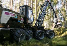 Logset 8H GTE Hybrid forestry harvester 