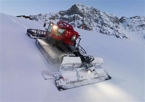 PistenBully 800 slope groomer