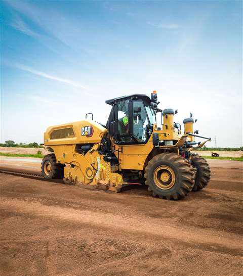 Caterpillar RM600 road reclaimer