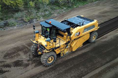 Caterpillar RM600 road reclaimer